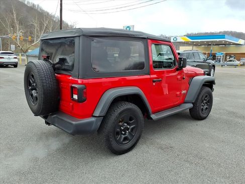 Used 2019 Jeep Wrangler Sport image 6