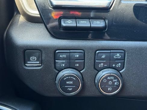 Certified 2024 Chevrolet Silverado 1500 High Country w/ Technology Package AWD/4WD image 34