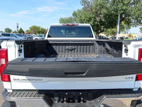 Used 2024 Chevrolet Silverado 3500 LTZ w/ LTZ Convenience Package AWD/4WD image 9