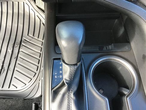 Used 2023 Toyota Camry SE image 15