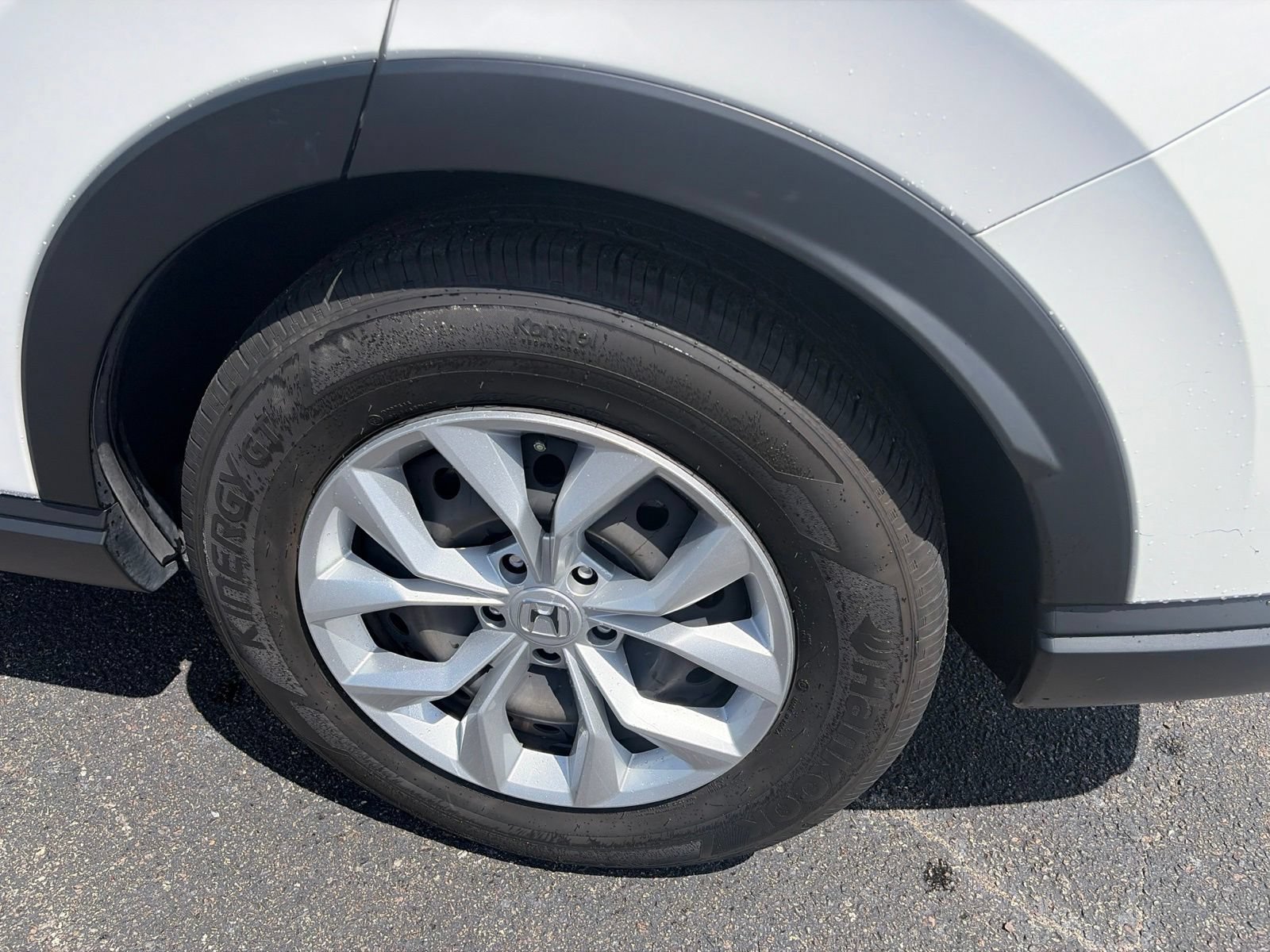 Used 2025 Honda CR-V LX image 11