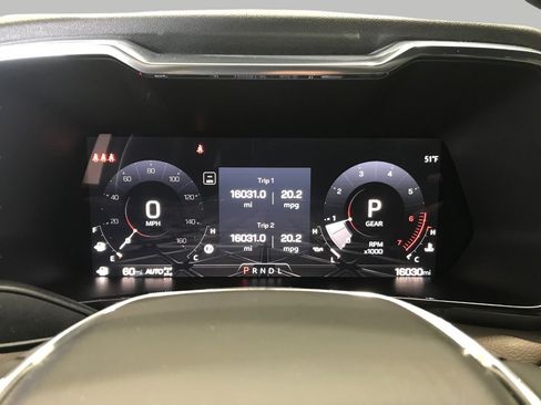 Certified 2024 GMC Canyon Denali image 3