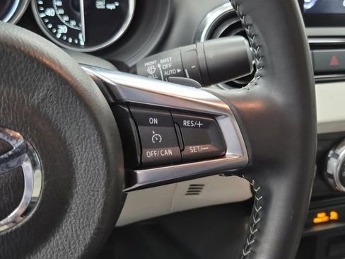 Used 2021 MAZDA MX-5 Miata RF Grand Touring image 18