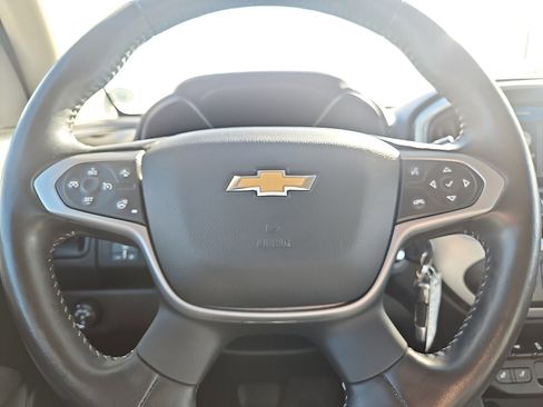 Used 2022 Chevrolet Colorado LT w/ Luxury Package image 19