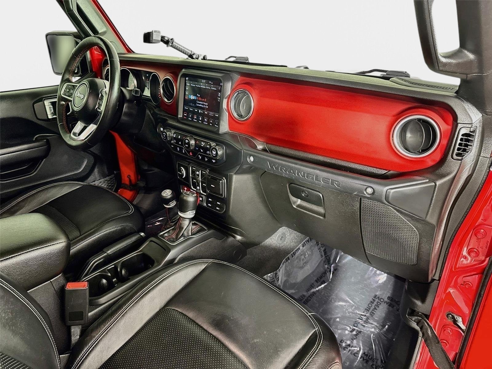Used 2019 Jeep Wrangler Unlimited Rubicon w/ Dual Top Group AWD/4WD image 31