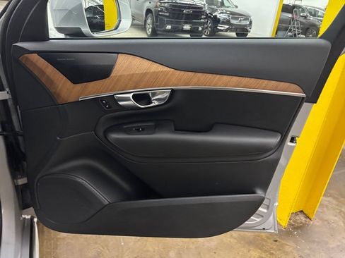 Certified 2023 Volvo XC90 B6 Plus w/ Protection Package Premier AWD/4WD image 20