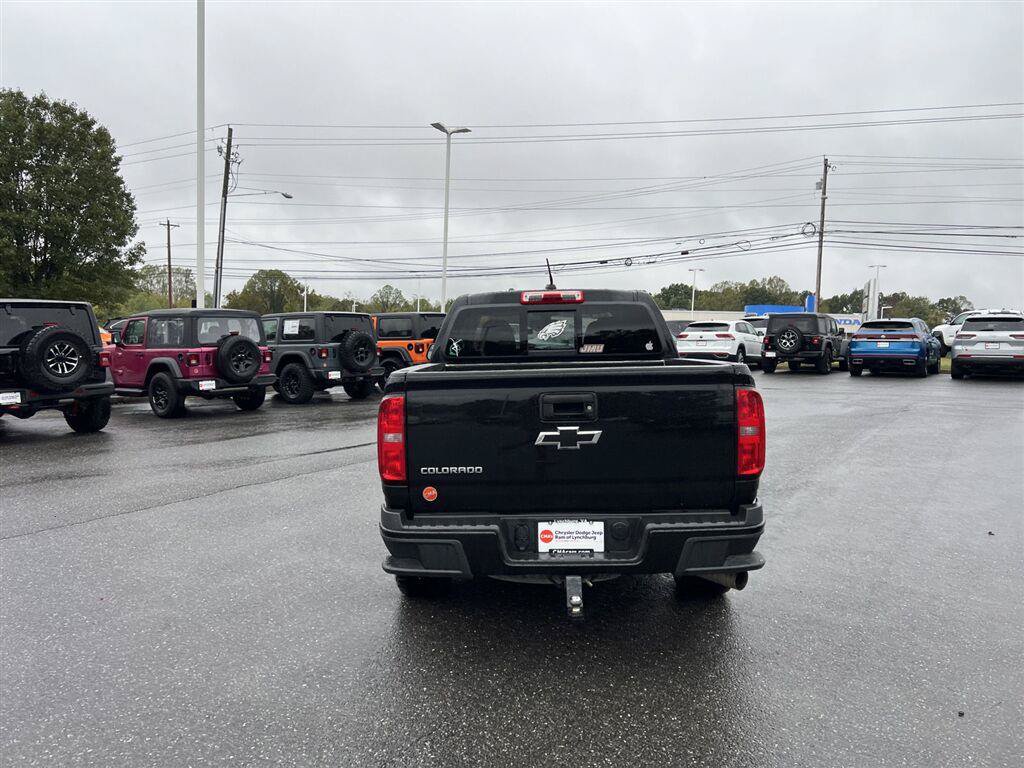 Used 2016 Chevrolet Colorado Z71 w/ Z71 Midnight Edition AWD/4WD image 4
