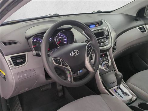 Used 2013 Hyundai Elantra GLS w/ Preferred Pkg FWD image 10