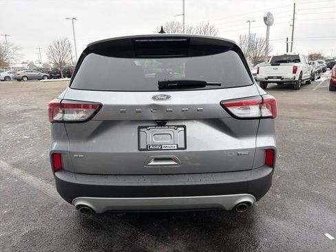 Certified 2021 Ford Escape SE image 8