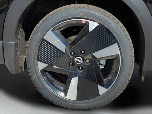 Certified 2026 Nissan Kicks SR FWD image 11