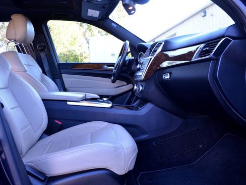 Used 2015 Mercedes-Benz ML 350 4MATIC image 18