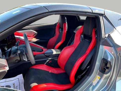 Used 2023 Chevrolet Corvette Stingray Preferred Conv w/ Z51 Performance Package RWD image 8