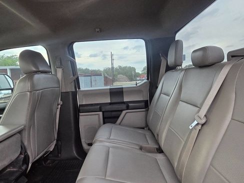 Used 2019 Ford F250 XL w/ Power Equipment Group AWD/4WD image 14