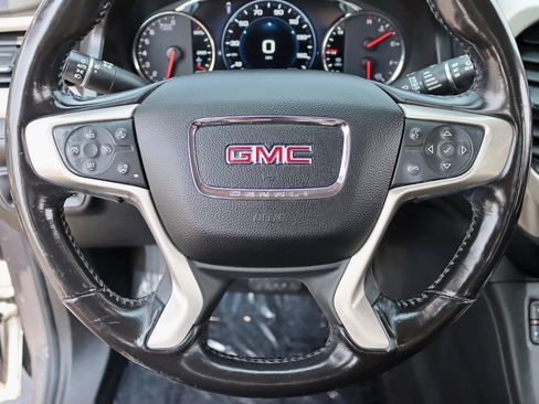 Used 2019 GMC Acadia Denali w/ Technology Package AWD/4WD image 18