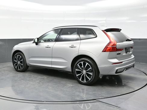 Used 2025 Volvo XC60 B5 Plus AWD/4WD image 4