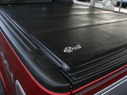 Used 2014 Ford F150 Platinum image 29