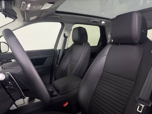 New 2025 Land Rover Discovery Sport S image 5