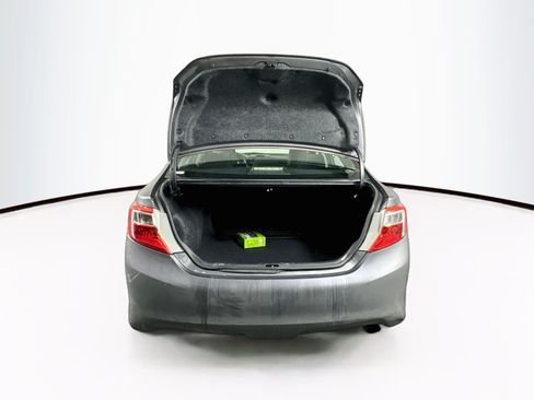 Used 2012 Toyota Camry SE FWD image 25