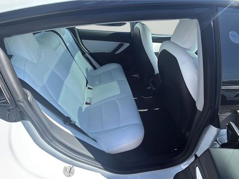 Used 2020 Tesla Model 3 Long Range image 22