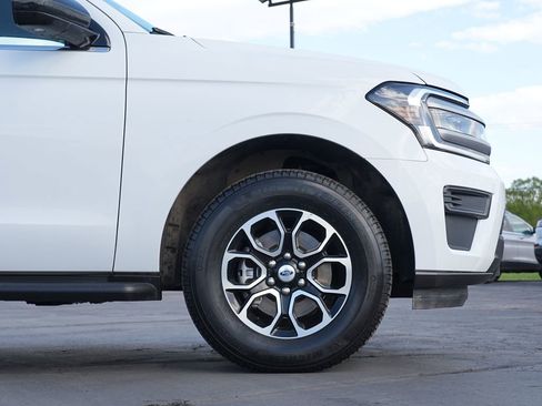 Used 2022 Ford Expedition XL AWD/4WD image 11