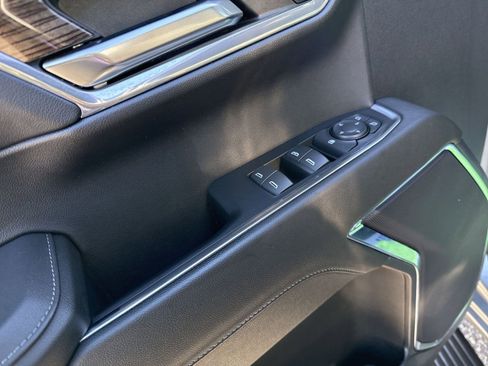 Used 2023 Chevrolet Silverado 1500 LT image 14