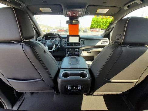 Used 2024 GMC Yukon SLT AWD/4WD image 41