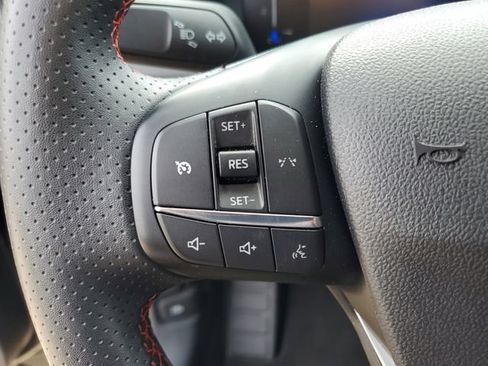 Used 2025 Ford Escape ST-Line AWD/4WD image 17