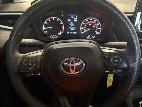Certified 2025 Toyota Corolla LE image 19