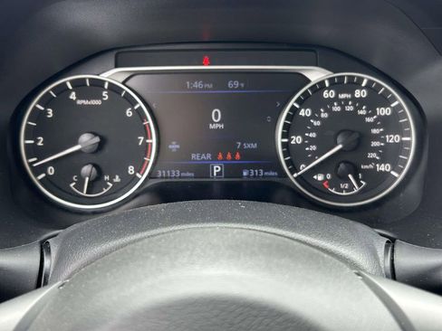 Used 2025 Nissan Altima 2.5 SV FWD image 23