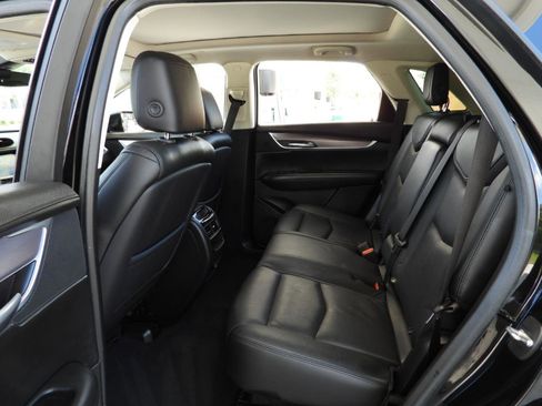 Used 2018 Cadillac XT5 Premium Luxury w/ LPO, Wheel Lock Package AWD/4WD image 38
