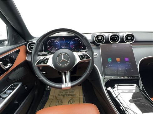 Used 2025 Mercedes-Benz C 300 Sedan image 35