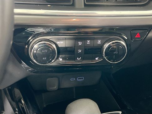 Used 2024 Chevrolet Trax ACTIV w/ Driver Confidence Package FWD image 15