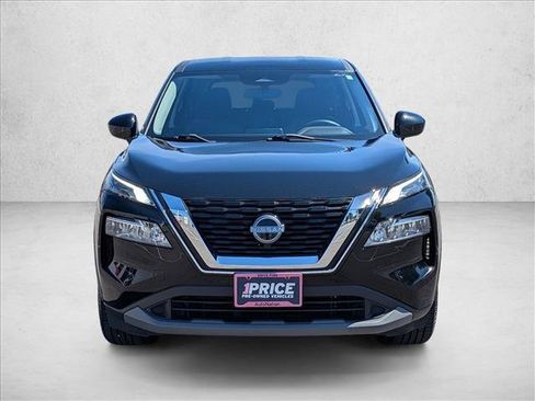 Used 2023 Nissan Rogue SV AWD/4WD image 2