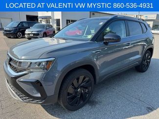 Certified 2024 Volkswagen Taos SE AWD/4WD video 1