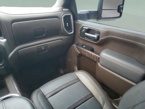 Used 2022 GMC Sierra 2500 Denali w/ Technology Package image 10