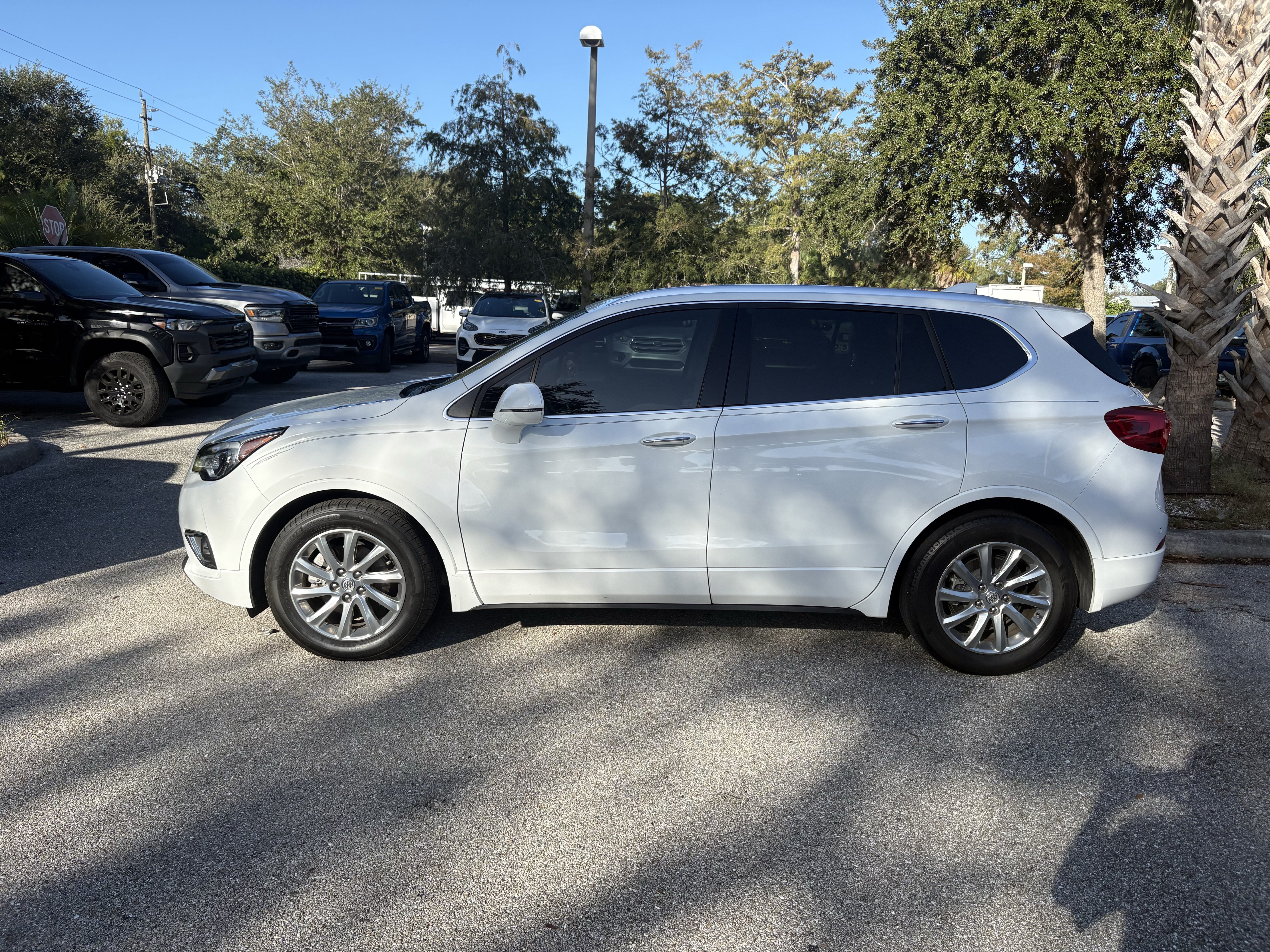 Certified 2020 Buick Envision Essence FWD image 4