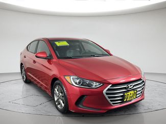 Used 2017 Hyundai Elantra SE FWD video 1