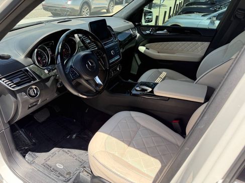 Used 2019 Mercedes-Benz GLS 450 4MATIC image 27