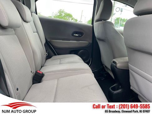 Used 2017 Honda HR-V LX image 33