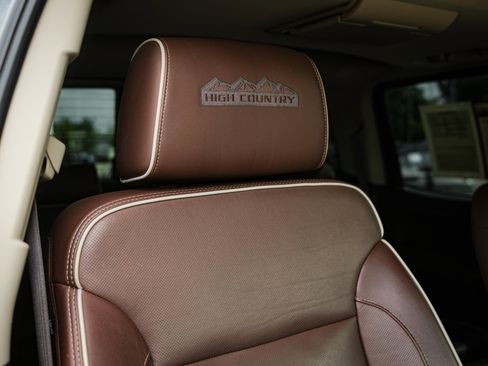 Used 2016 Chevrolet Silverado 2500 High Country w/ Duramax Plus Package image 34