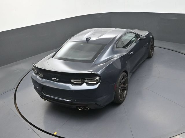 Used 2020 Chevrolet Camaro SS RWD image 26