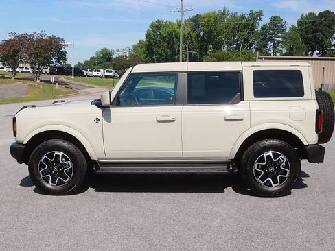 Used 2025 Ford Bronco Outer Banks AWD/4WD image 4