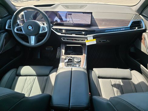 New 2026 BMW X5 xDrive40i w/ M Sport Package AWD/4WD image 39