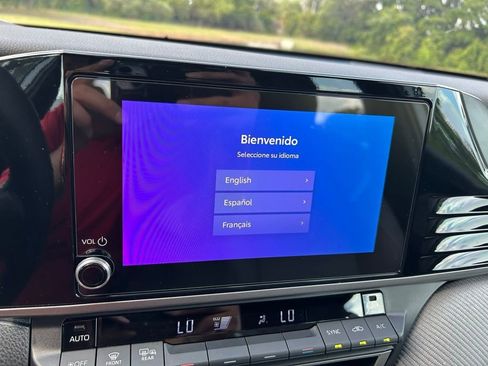 Used 2025 Toyota Camry SE w/ Convenience Package FWD image 24