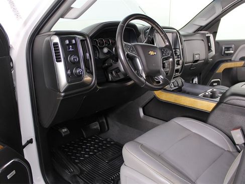 Used 2019 Chevrolet Silverado 3500 LTZ w/ Duramax Plus Package image 24