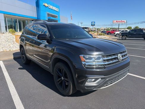 Used 2018 Volkswagen Atlas SEL Premium image 1