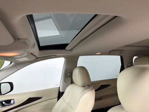 Used 2018 INFINITI QX60 Luxe w/ Deluxe Technology Package image 13