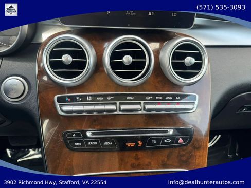 Used 2016 Mercedes-Benz GLC 300 4MATIC image 26