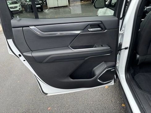 Certified 2025 GMC Acadia Elevation image 25