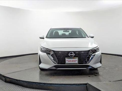 Used 2025 Nissan Sentra SV image 12